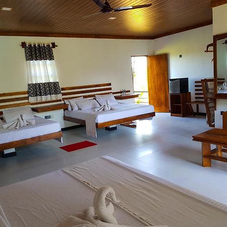 Eco Hotel Black & White - Anuradhapura Мігінтейл Екстер'єр фото