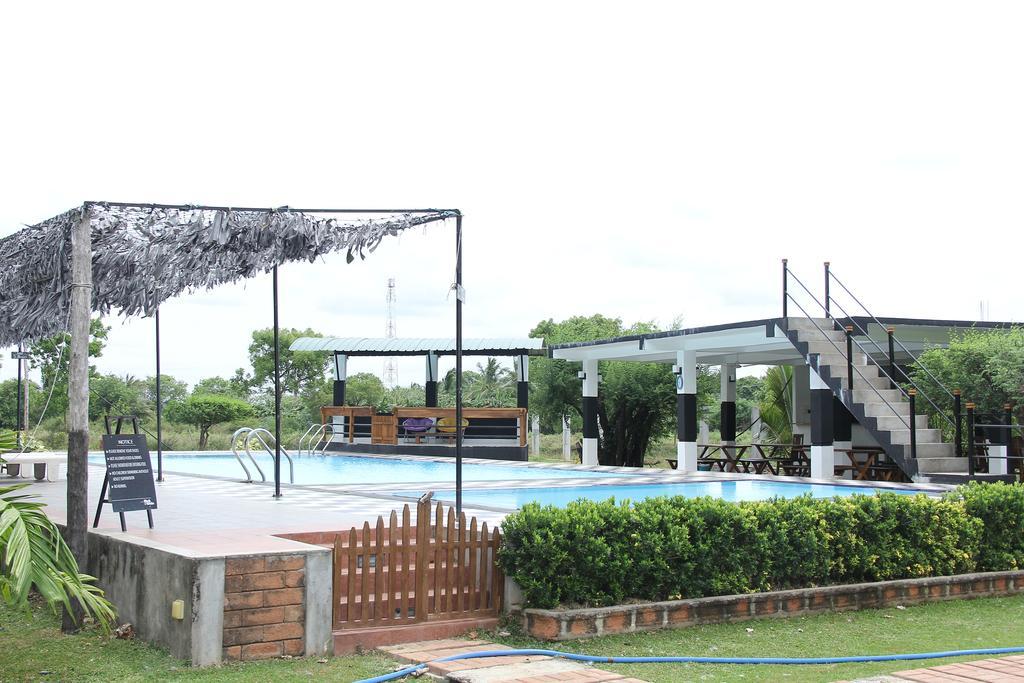 Eco Hotel Black & White - Anuradhapura Мігінтейл Екстер'єр фото