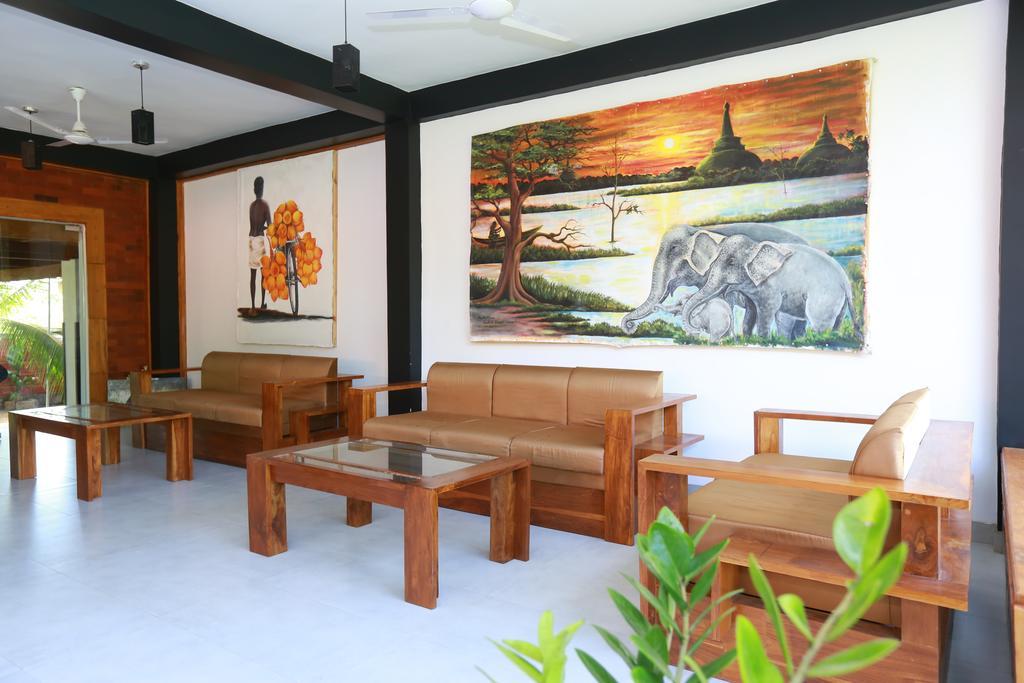 Eco Hotel Black & White - Anuradhapura Мігінтейл Екстер'єр фото