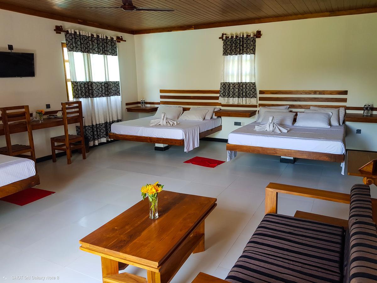 Eco Hotel Black & White - Anuradhapura Мігінтейл Екстер'єр фото